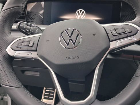 New 2026 Volkswagen Tiguan SE R-Line AWD/4WD image 20