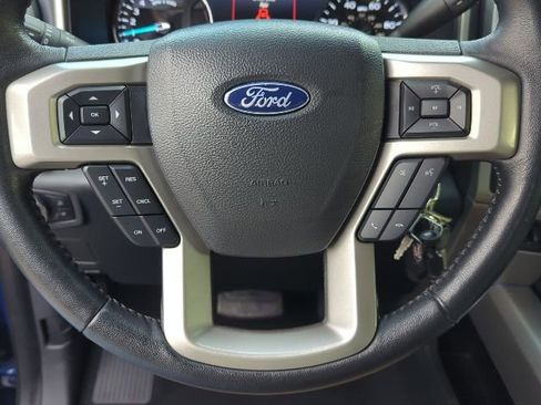 Used 2022 Ford F350 Lariat w/ Chrome Package image 5