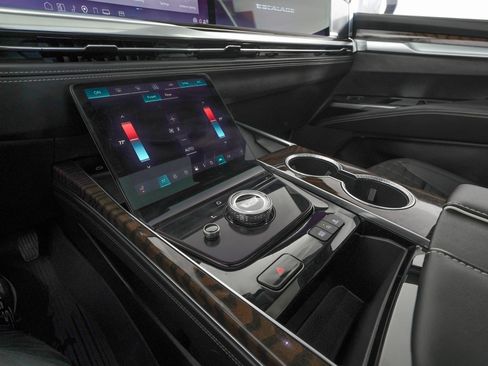 Used 2026 Cadillac Escalade Platinum Sport w/ LPO, ONYX Package image 25