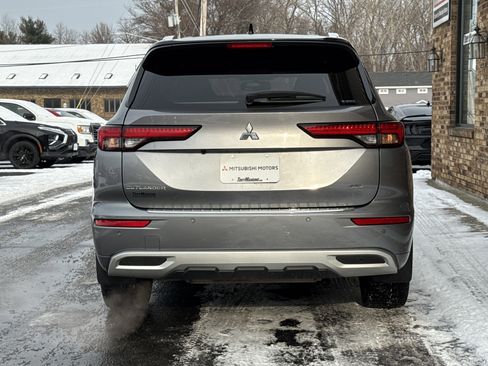 Used 2023 Mitsubishi Outlander SEL 40th Anniversary image 4
