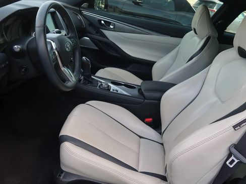 Used 2022 INFINITI Q60 3.0t Luxe w/ Essential Package RWD image 16