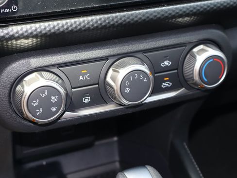 Used 2023 Nissan Kicks SV w/ Exterior Package FWD image 22