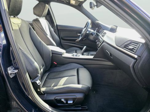 Used 2016 BMW 320i xDrive Sedan image 14