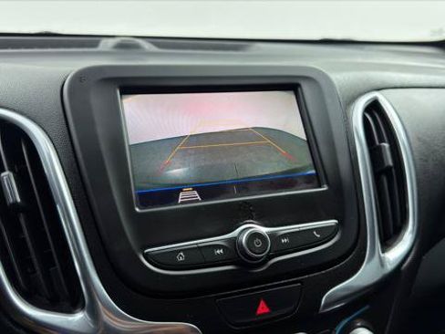 Used 2020 Chevrolet Equinox LT w/ Driver Convenience Package FWD image 29