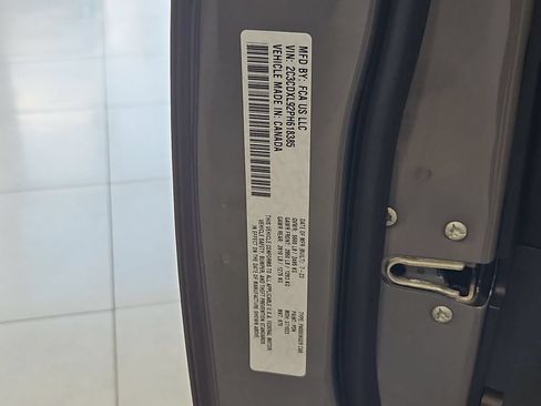 Used 2023 Dodge Charger SRT Hellcat w/ Harman/Kardon Audio Group RWD image 28