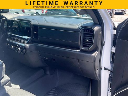 Used 2024 Chevrolet Silverado 1500 LT AWD/4WD image 17