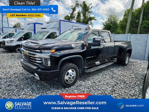 Used 2022 Chevrolet Silverado 3500 High Country w/ Safety Package II AWD/4WD image 3