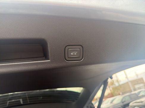 New 2026 Chevrolet Traverse LT w/ Midnight/Sport Edition image 49