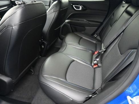 New 2026 Jeep Compass Latitude image 40