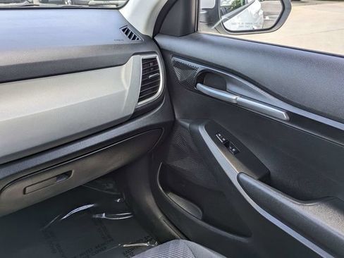Used 2026 Kia Seltos LX FWD image 18