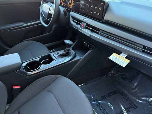 New 2026 Kia K4 FWD image 12