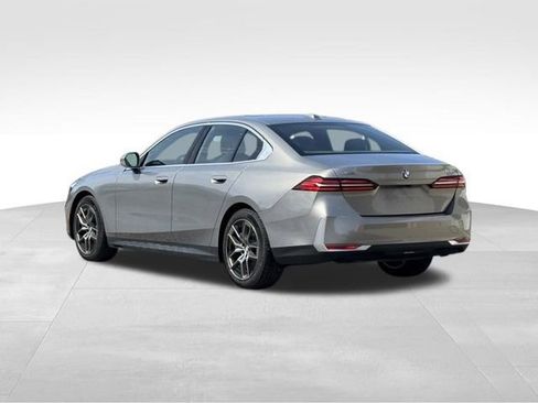 Certified 2026 BMW 530i xDrive 530i xDrive image 4