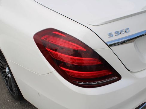 Used 2018 Mercedes-Benz S 560 4MATIC Sedan image 29