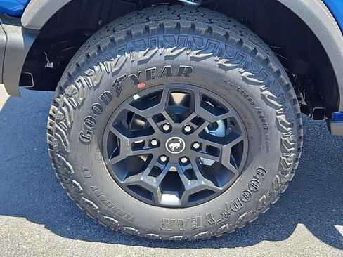 New 2026 Ford Bronco Badlands AWD/4WD image 17