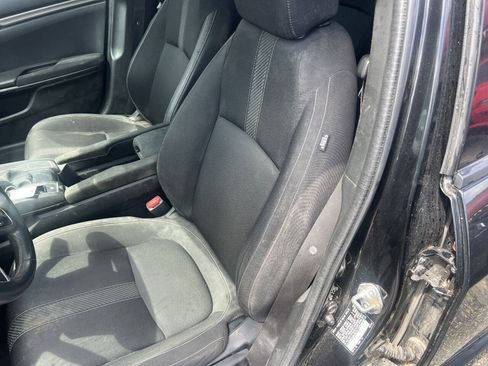 Used 2017 Honda Civic Sport image 10