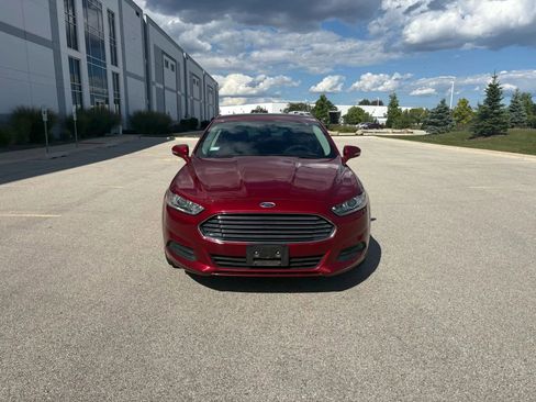 Used 2014 Ford Fusion SE image 2
