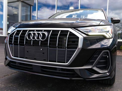 Used 2023 Audi Q3 2.0T Premium AWD/4WD image 13