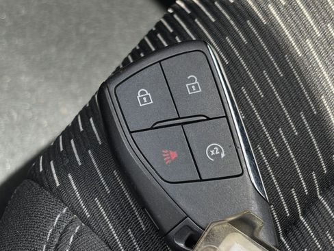 Used 2025 Chevrolet Equinox LT FWD image 25