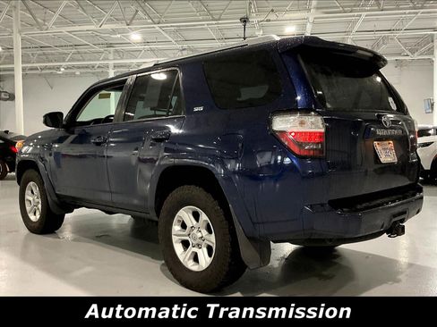 Used 2014 Toyota 4Runner SR5 AWD/4WD image 3