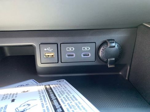 New 2026 Toyota Highlander XLE AWD/4WD image 22