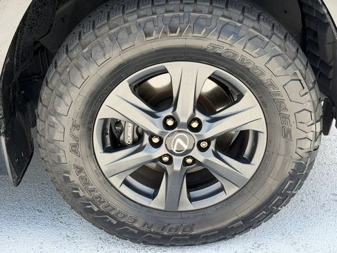 Used 2025 Lexus LX 700h Overtrail w/ Accessory Package (Z1) AWD/4WD image 13