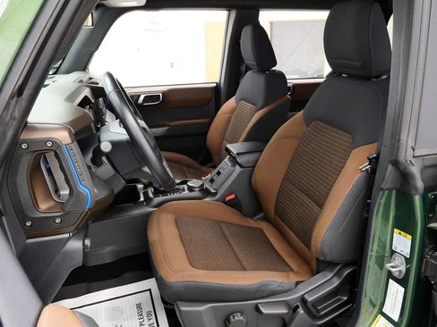 Used 2022 Ford Bronco Outer Banks AWD/4WD image 11