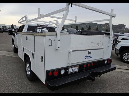 Used 2024 Chevrolet Silverado 3500 LT w/ Convenience Package image 4