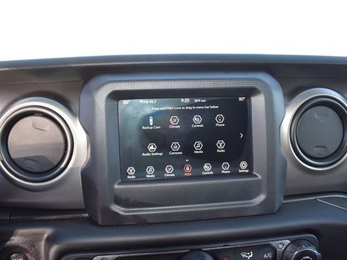 Used 2021 Jeep Wrangler Unlimited Sport AWD/4WD image 17