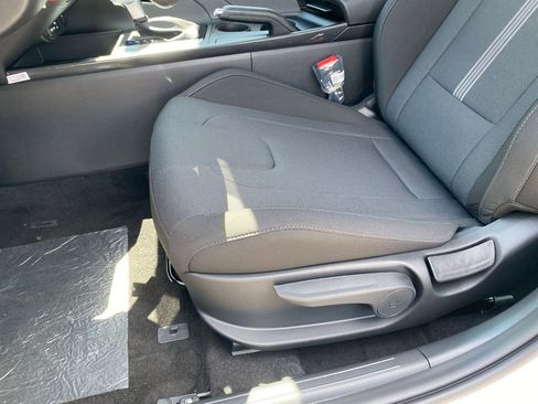 New 2026 Hyundai Elantra SE FWD image 23