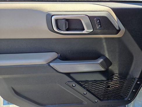 Certified 2023 Ford Bronco Wildtrak AWD/4WD image 17