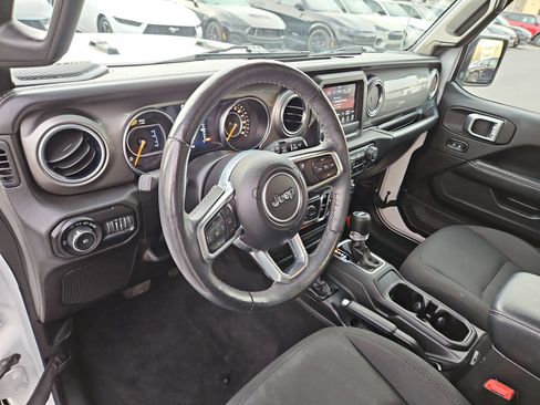 Used 2019 Jeep Wrangler Unlimited Sahara w/ Safety Group image 14