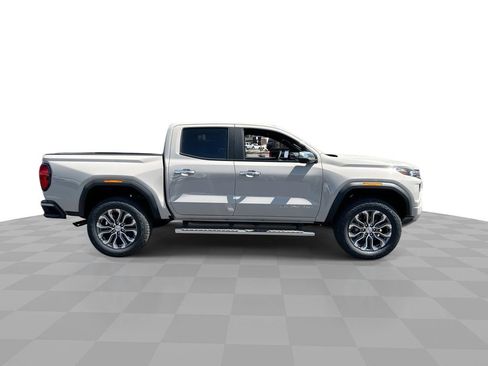 New 2026 GMC Canyon Denali AWD/4WD image 9