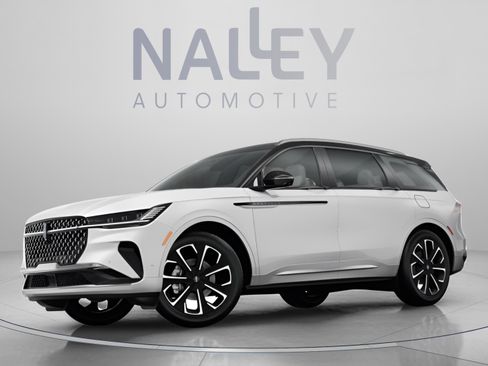 Used 2024 Lincoln Nautilus Reserve w/ Equipment Group 202A AWD/4WD image 3