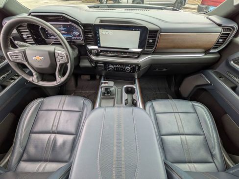 Used 2024 Chevrolet Silverado 1500 High Country w/ High Country Premium Package image 26