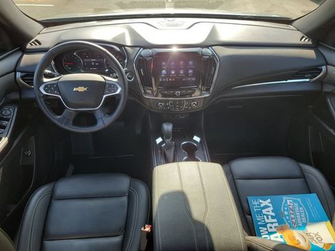 Used 2023 Chevrolet Traverse LT w/ Rear Camera Mirror Package FWD image 22