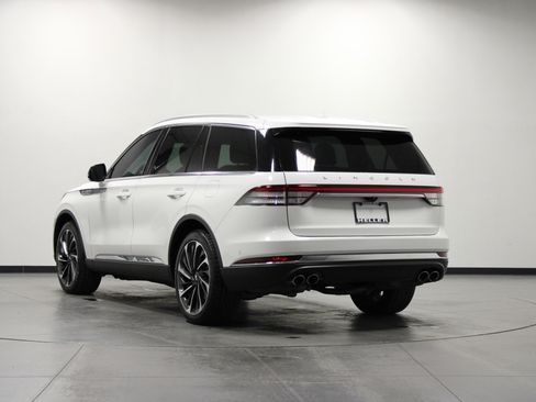Used 2020 Lincoln Aviator Reserve w/ Equipment Group 201A image 6