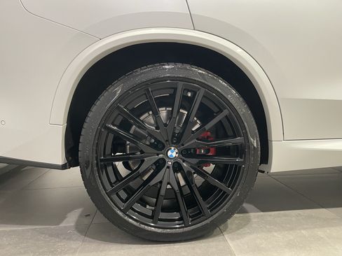 Used 2022 BMW X5 M50i w/ Executive Package AWD/4WD image 9