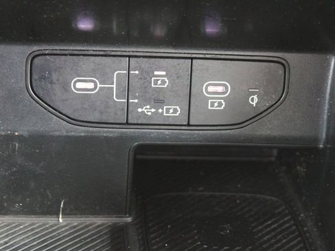 Certified 2025 Kia Sorento S w/ Panoramic Sunroof Package image 40