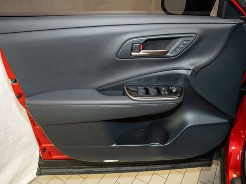 Used 2024 Toyota Crown Limited image 13