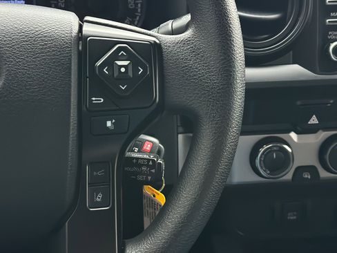 Used 2023 Toyota Tacoma SR AWD/4WD image 12