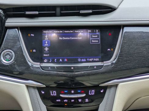 Used 2020 Cadillac XT6 Premium Luxury FWD image 18