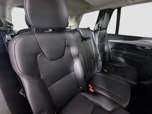 Certified 2024 Volvo XC90 B5 Core AWD/4WD image 29
