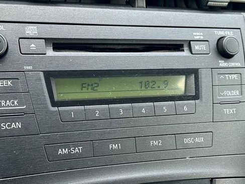 Used 2010 Toyota Prius II image 19