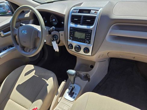 Used 2009 Kia Sportage LX AWD/4WD image 11