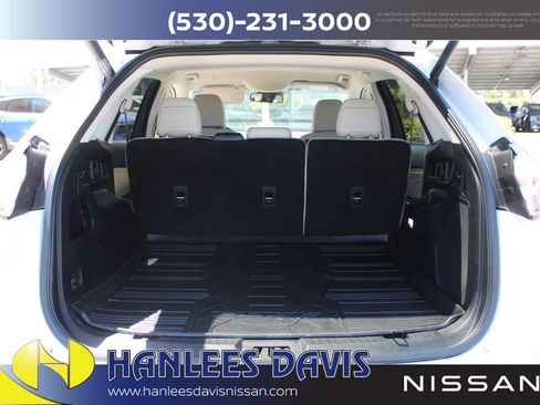 Used 2022 Ford Edge Titanium w/ Equipment Group 301A AWD/4WD image 10