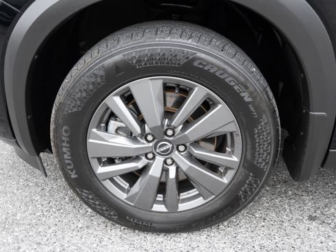 Used 2024 Nissan Pathfinder S image 41