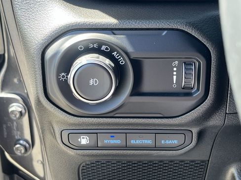 Used 2023 Jeep Wrangler Unlimited w/ Cold Weather Group AWD/4WD image 16