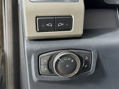 Used 2022 Ford F350 Lariat w/ Tremor Off-Road Package image 20
