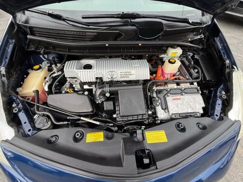 Used 2012 Toyota Prius V Three image 22