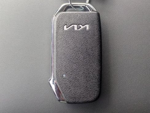 New 2026 Kia Niro EX image 42